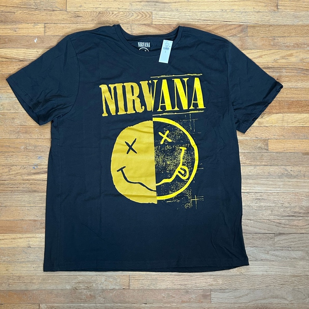 Men’s nirvana shirt